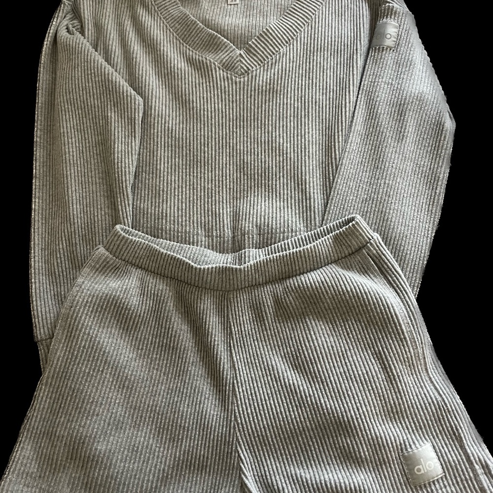 Alo Yoga Set